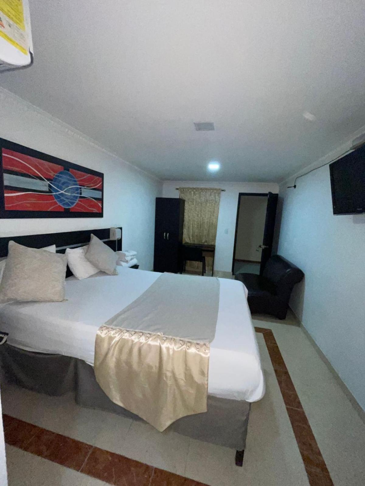 Hotel Plaza Norte カリ エクステリア 写真