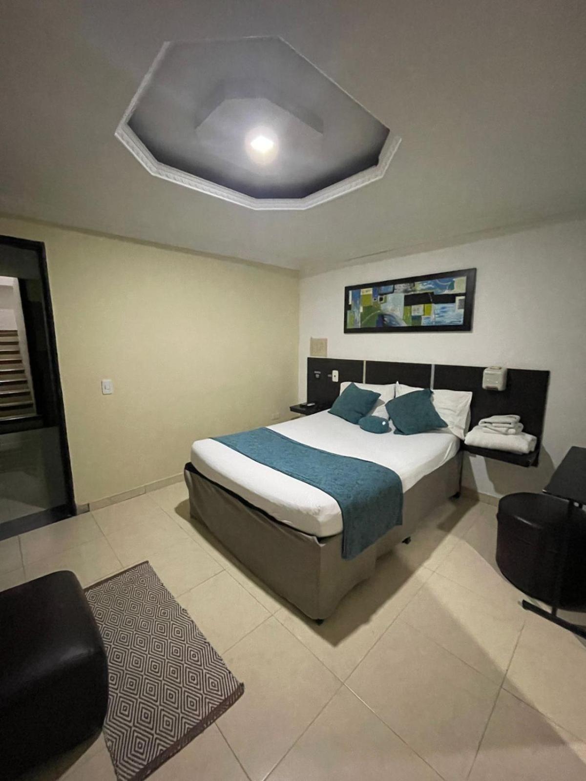 Hotel Plaza Norte カリ エクステリア 写真