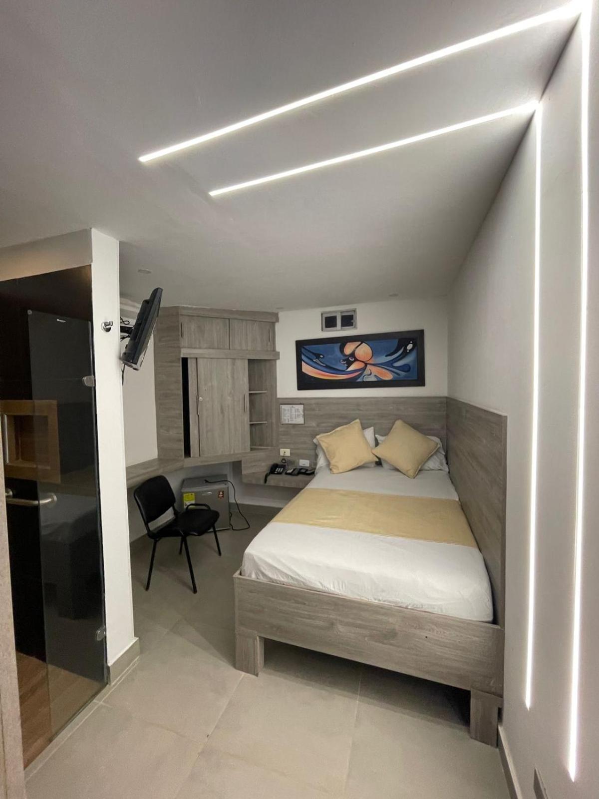 Hotel Plaza Norte カリ エクステリア 写真